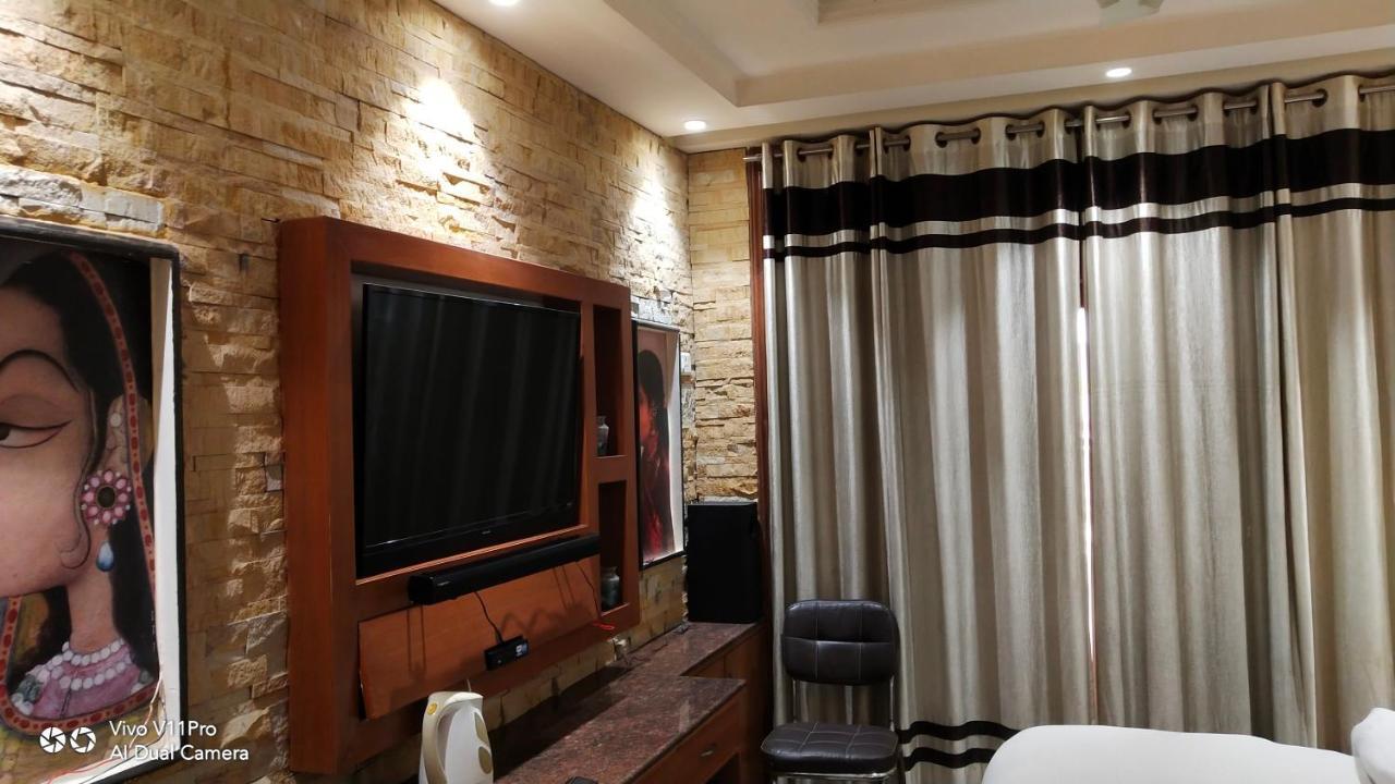 Stay @ 203 Noida Exteriér fotografie